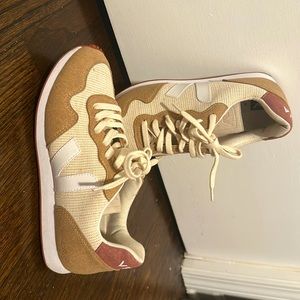 Veja by Madewell Trainers size 8 US or 39 European .